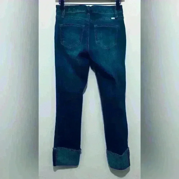 1822 The “Taylor” Jeans, Women’s Size 6, Distressed 3.5” cuffed, dark wash NWOT - Picture 2 of 16
